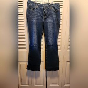 Womans Wrangler Qbaby. Size 20wx34